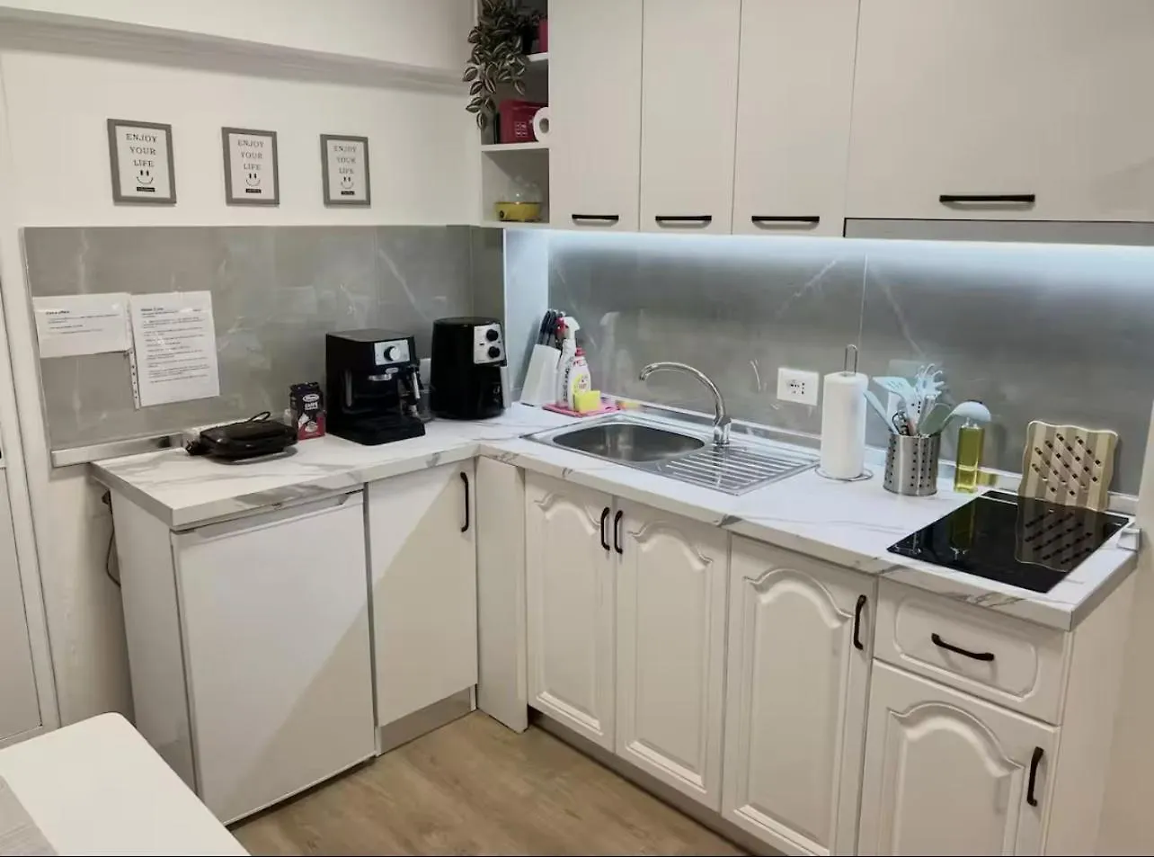 Cozy Home In City Center Tiran Daire