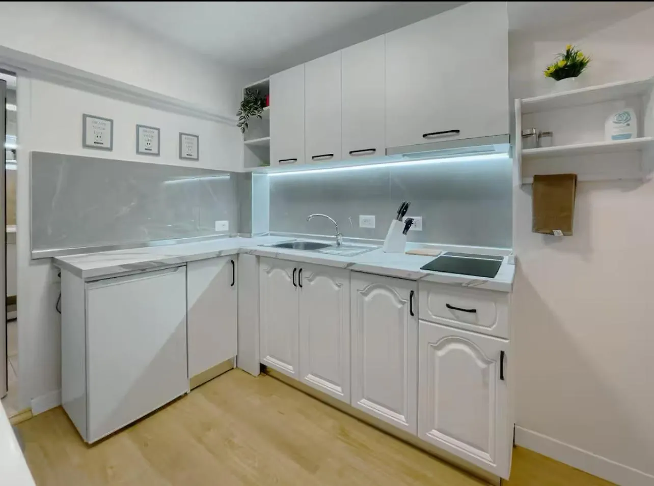 Cozy Home In City Center Tiran 0*,